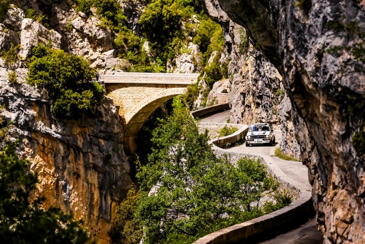 Pryce and Furniss Secure Category Victory on French Riviera